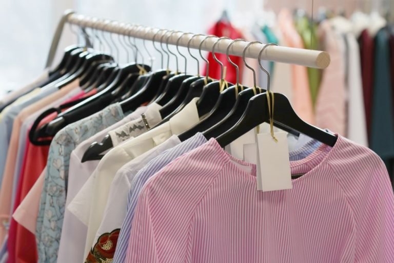clothes (1) clothes (1)